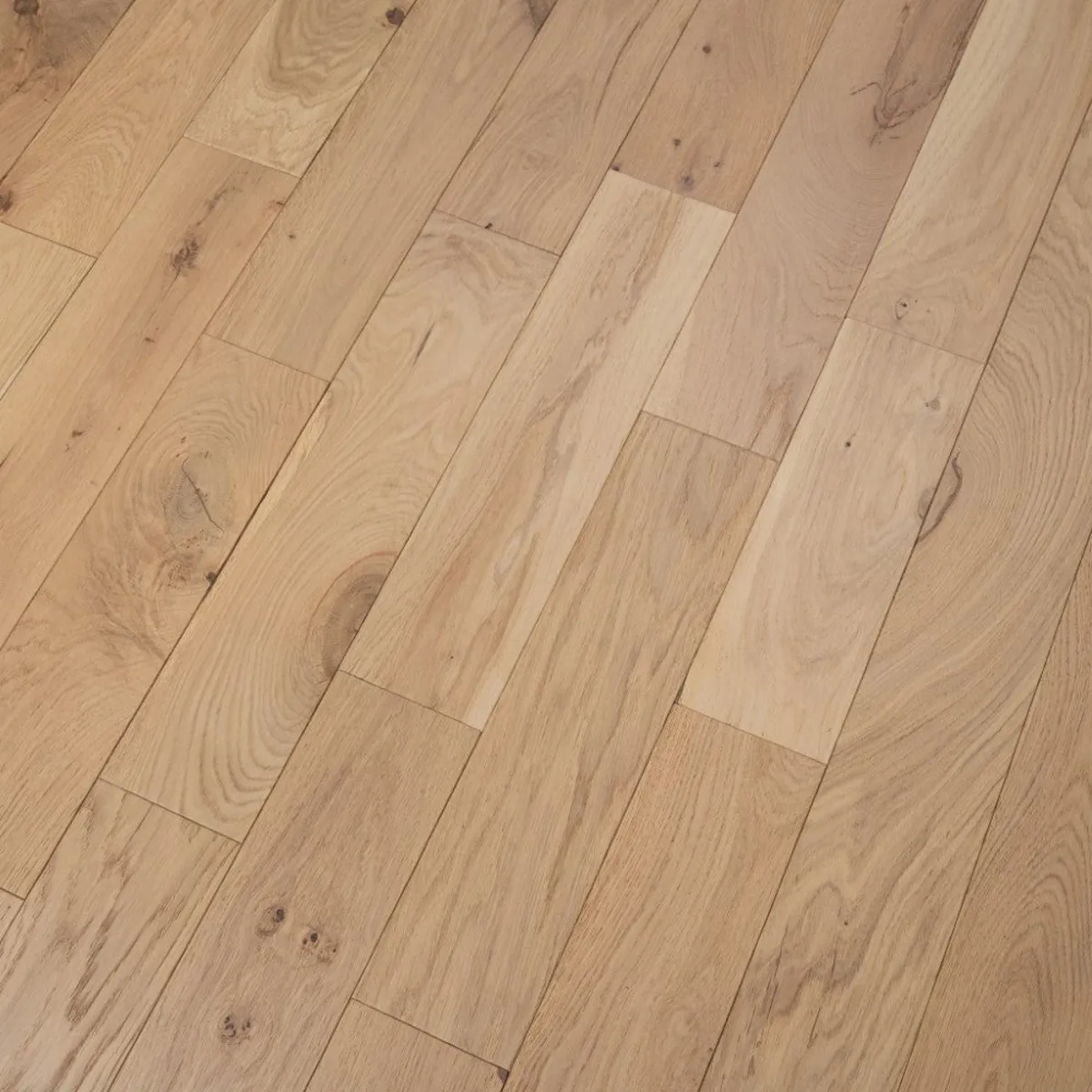 Invisible Oak 10mm x 125mm Brushed & Matt Lacquered Engineered Oak