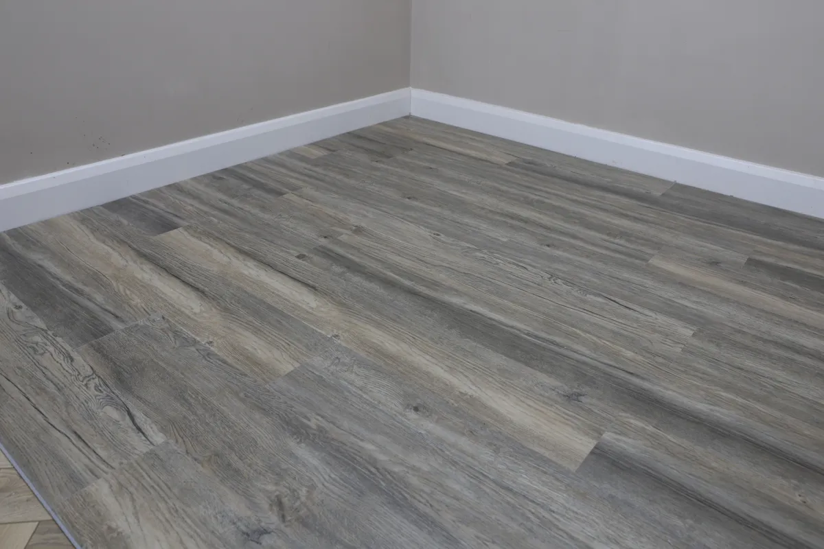 Distressed Grey Oak PREMIUM 6mm SPC Click