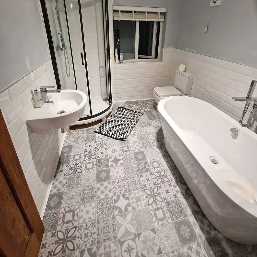 Pre Grouted Victorian Grey SPC Click Tile