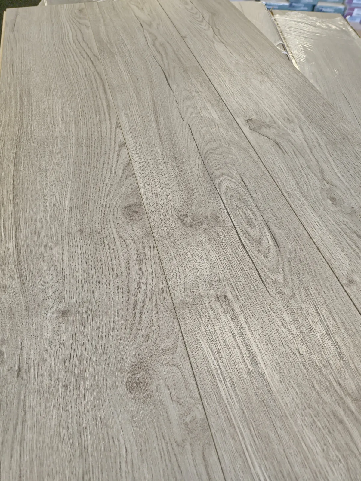 29.9m2 Bundle Dove Grey Oak 7mm + FREE Underlay