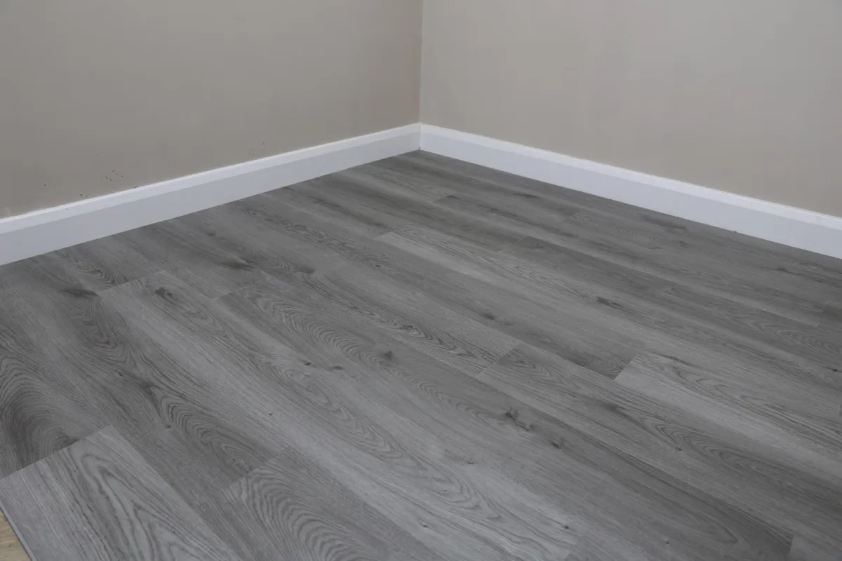 Rich Grey Oak Premium 6mm SPC Click