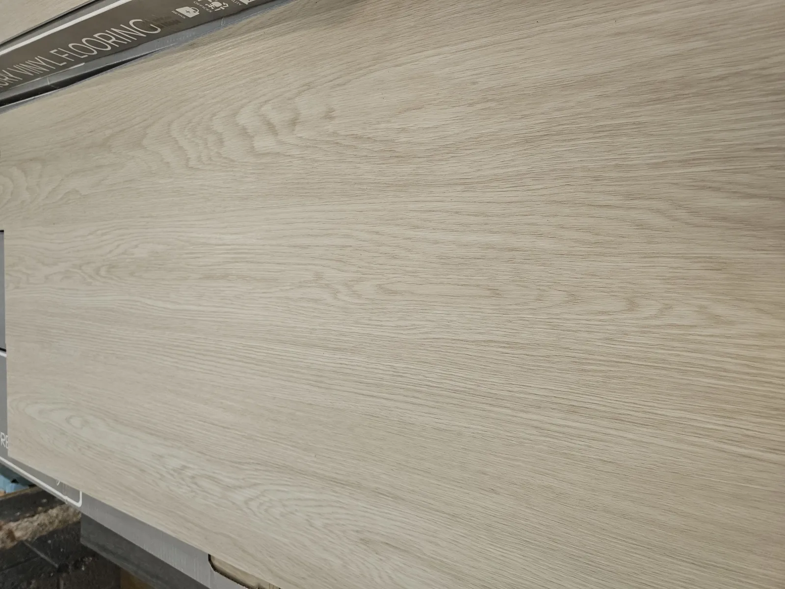 Pale Limed Oak 6mm PREMIUM SPC Click