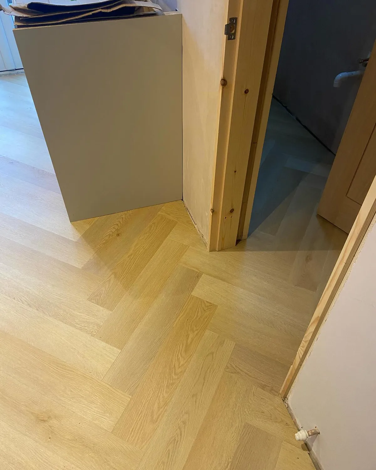 Golden Oak Premium Herringbone 6.0 SPC Click