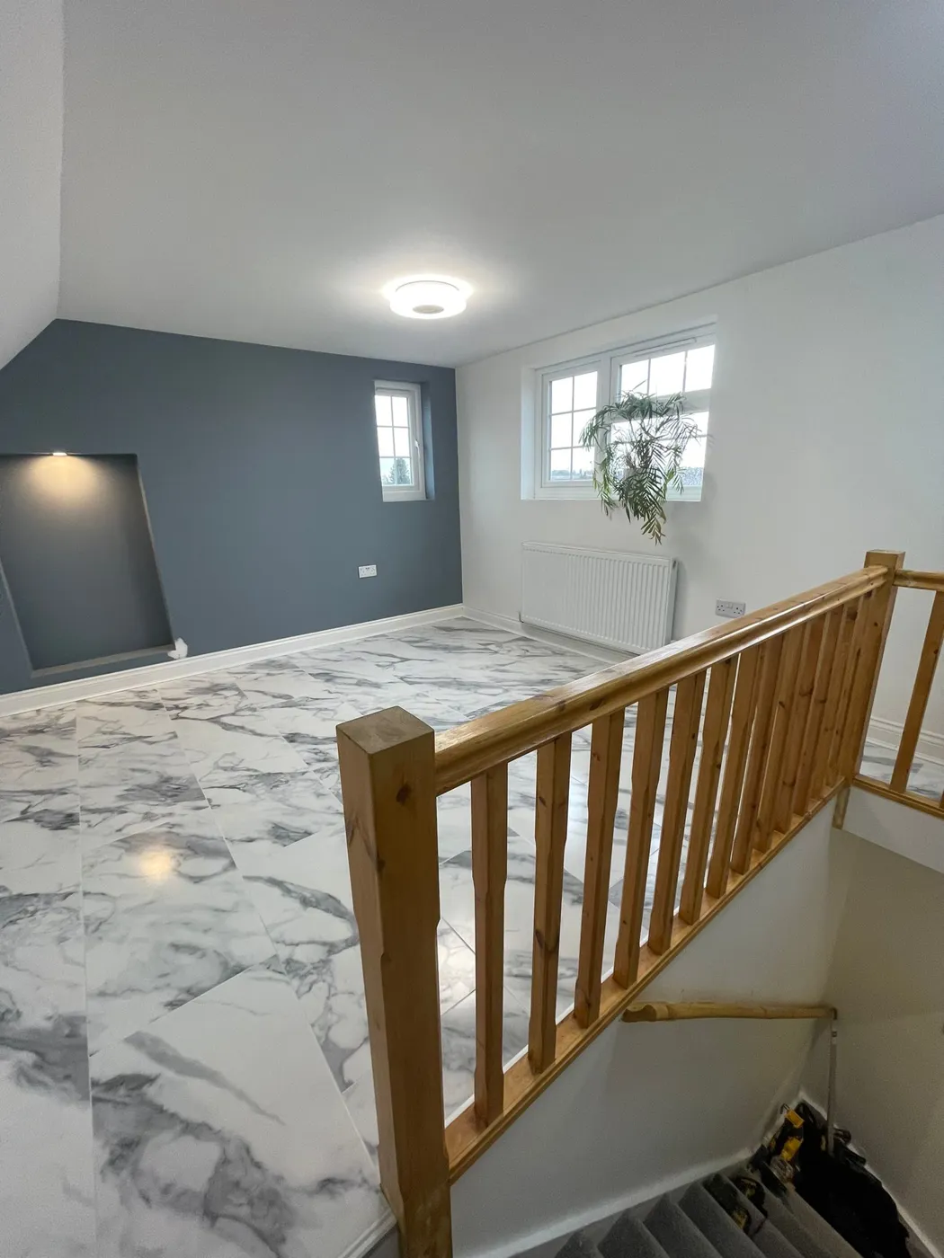 Pre Grouted White Marble SPC Click Tile