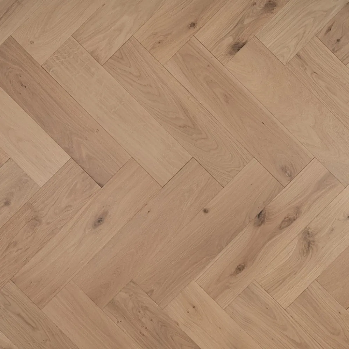 Invisible Finish Oak Herringbone 14mm Click