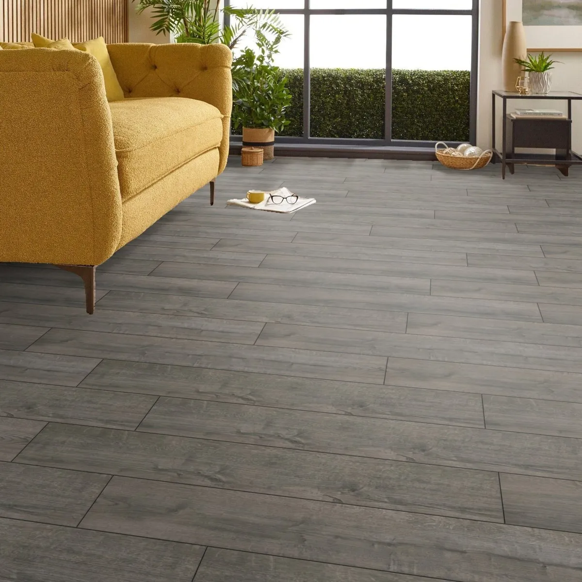 Prague Oak 12mm Laminate