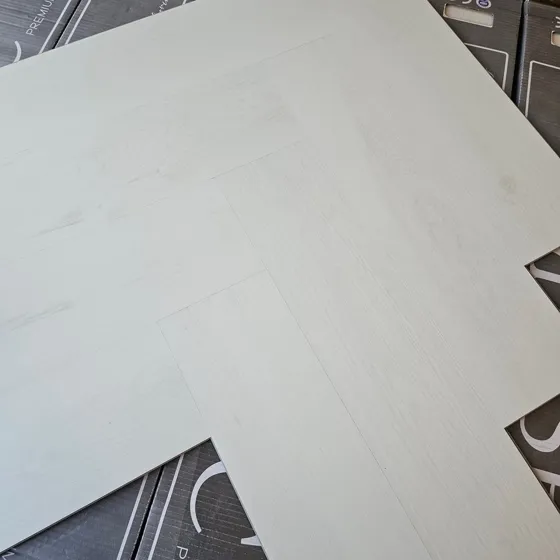 Frosted White Oak 6mm SPC Herringbone (Clearance)