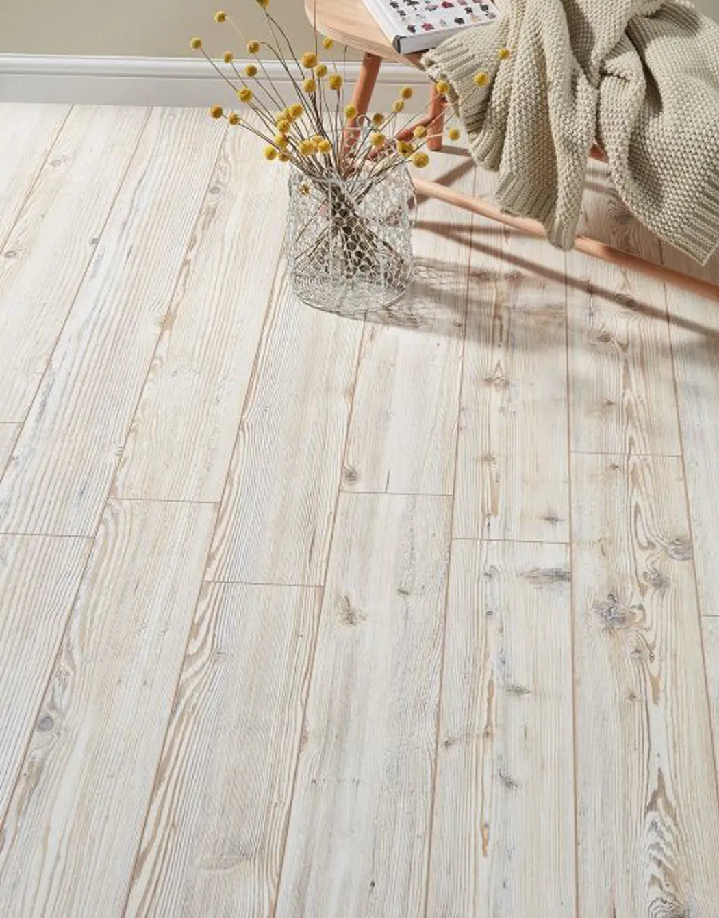 Arctic Pine 10mm Laminate 