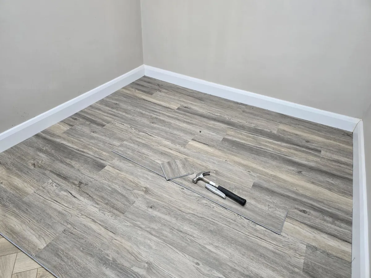 Distressed Grey Oak PREMIUM 6mm SPC Click