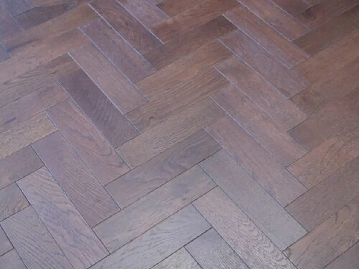 Walnut Stain Herringbone 18mm