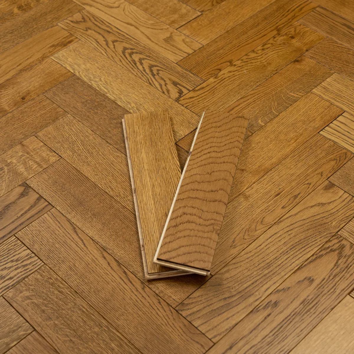 14/3 Golden Oak Brushed & UV Lacquered Herringbone