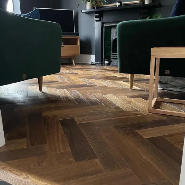 Double Smoked Lacquered Oak 14mm x 90mm Herringbone