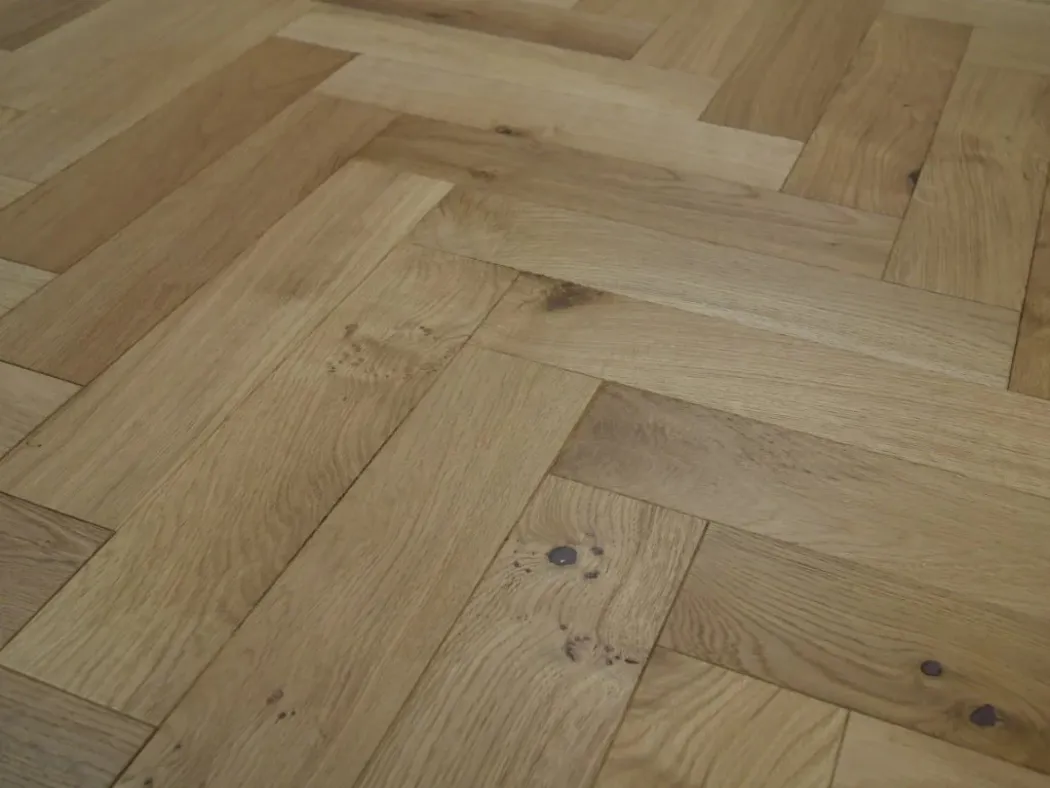 Natural Oak Herringbone 14mm Brushed & UV Oiled