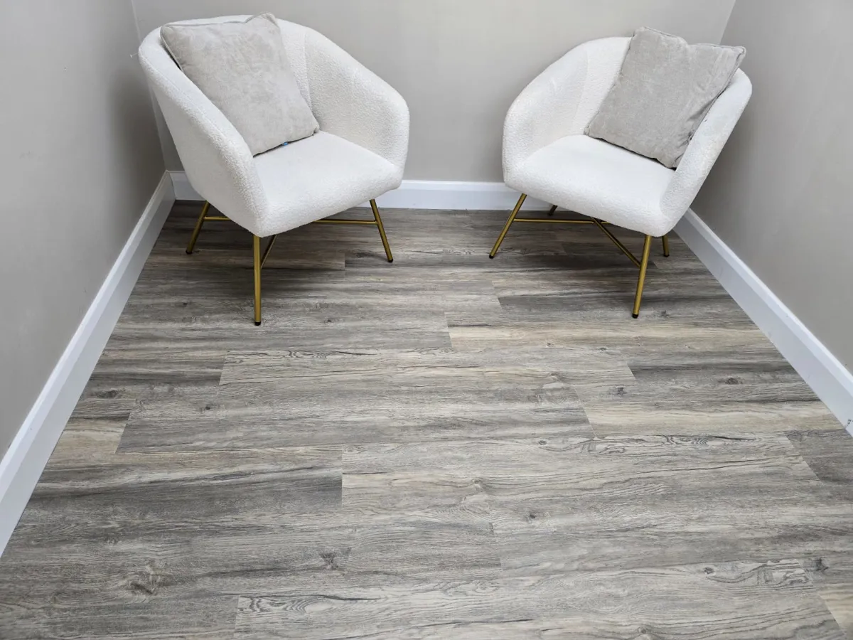 Distressed Grey Oak PREMIUM 6mm SPC Click