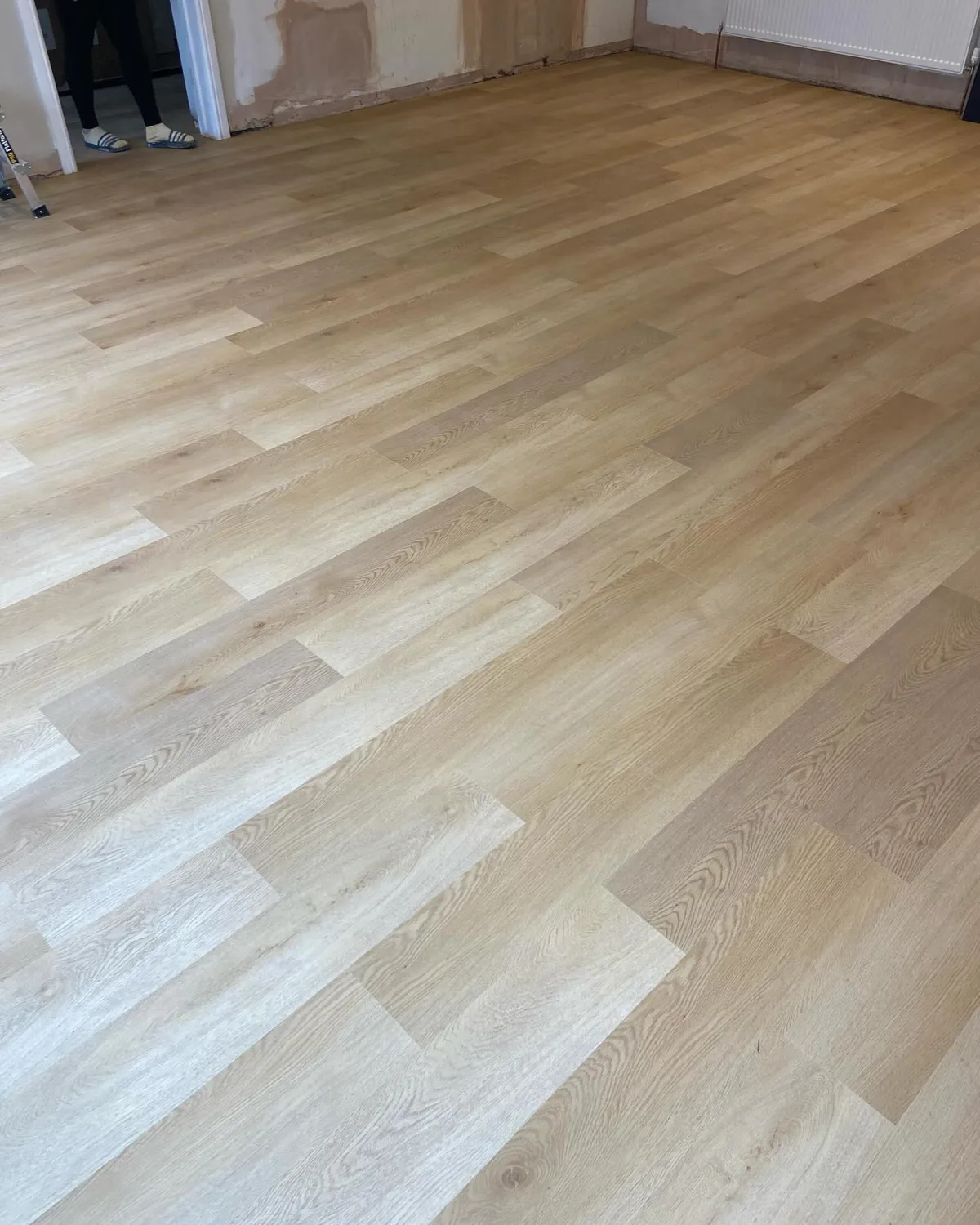 Golden Oak PREMIUM 6.0 SPC Vinyl Click 