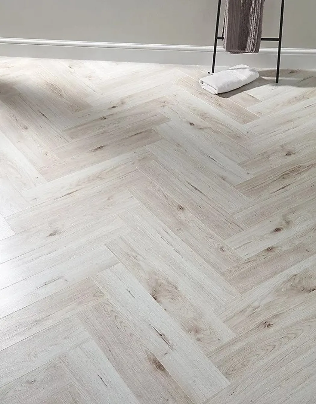 30m2 French Oak Herringbone