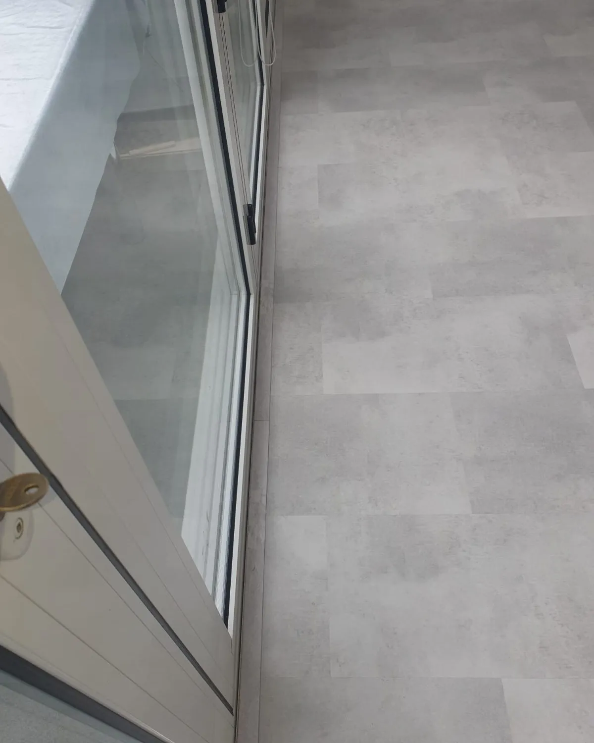 Flint Grey 5.5mm SPC Click Tile