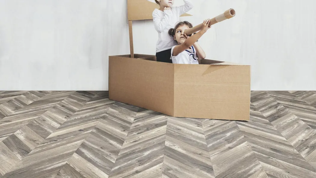 Castle Oak Chevron 8mm Laminate 