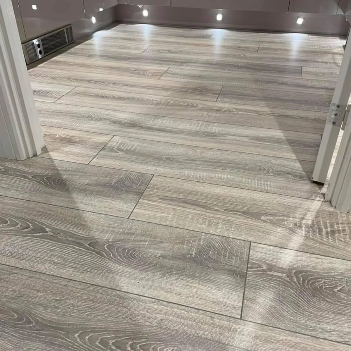 Ashen Grey Oak Water Resistant 8mm