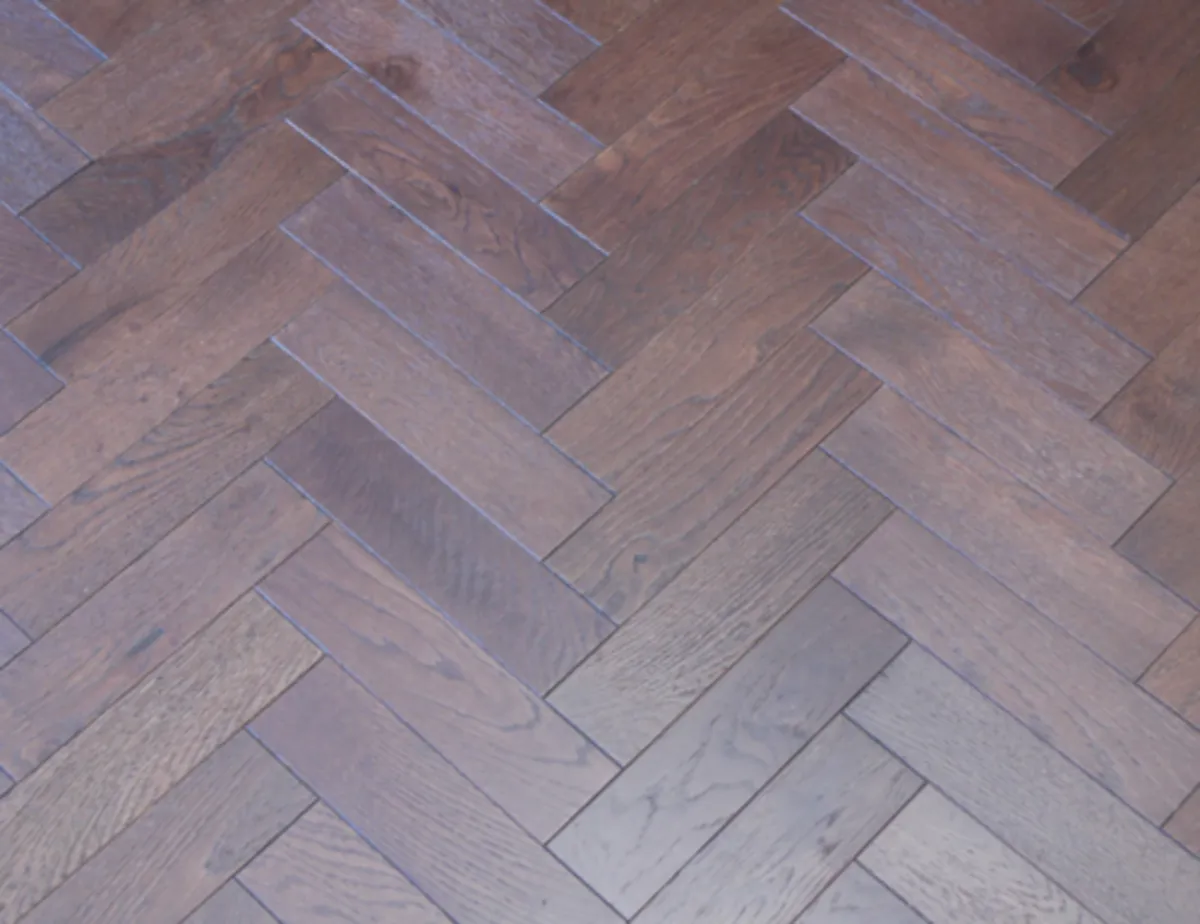 Walnut Stain Herringbone 18mm