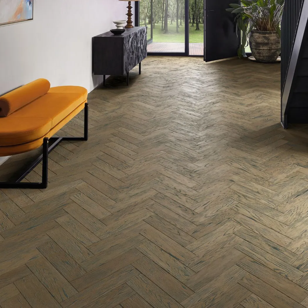 Distressed Brown Brushed & Oiled Oak 14mm x 90mm Herringbone