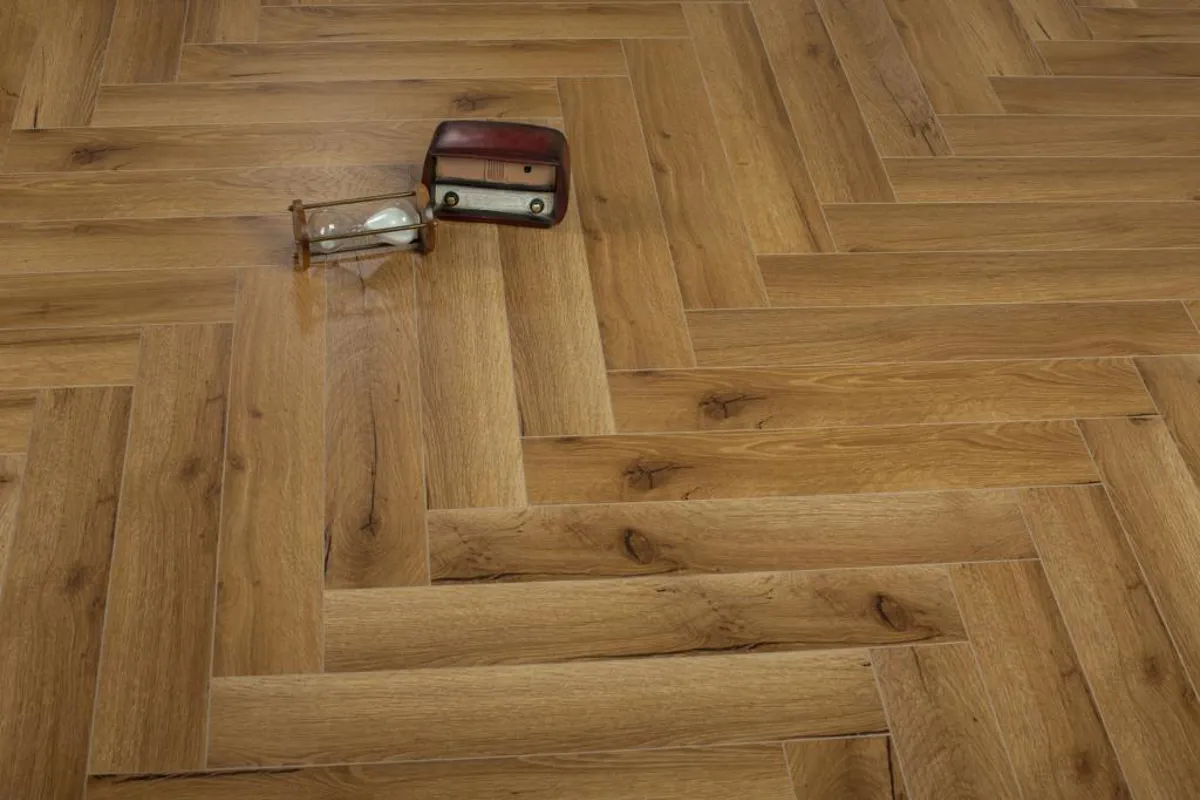 Traditional Oak 12mm Herringbone
