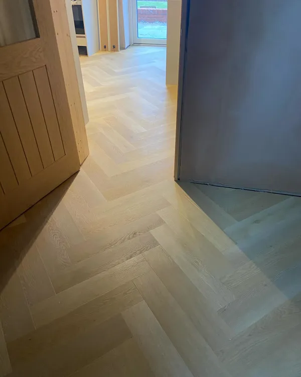 Golden Oak Premium Herringbone 6.0 SPC Click