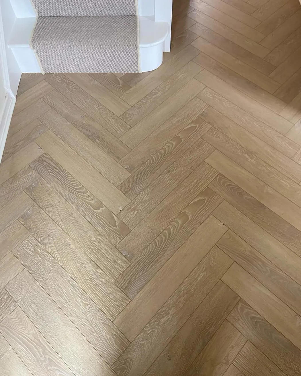 Desert Oak Herringbone 12mm Laminate