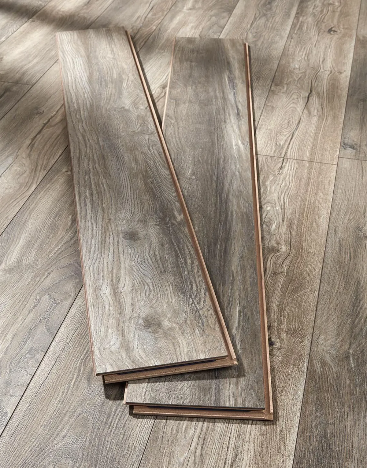 Distressed Grey Oak 10mm Narrow Laminate Flooring 