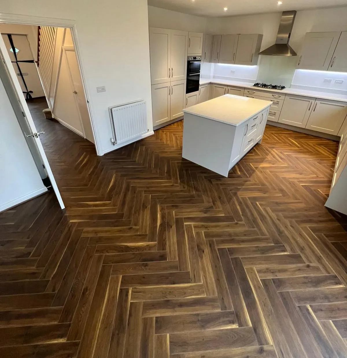 Java Oak 12mm Herringbone