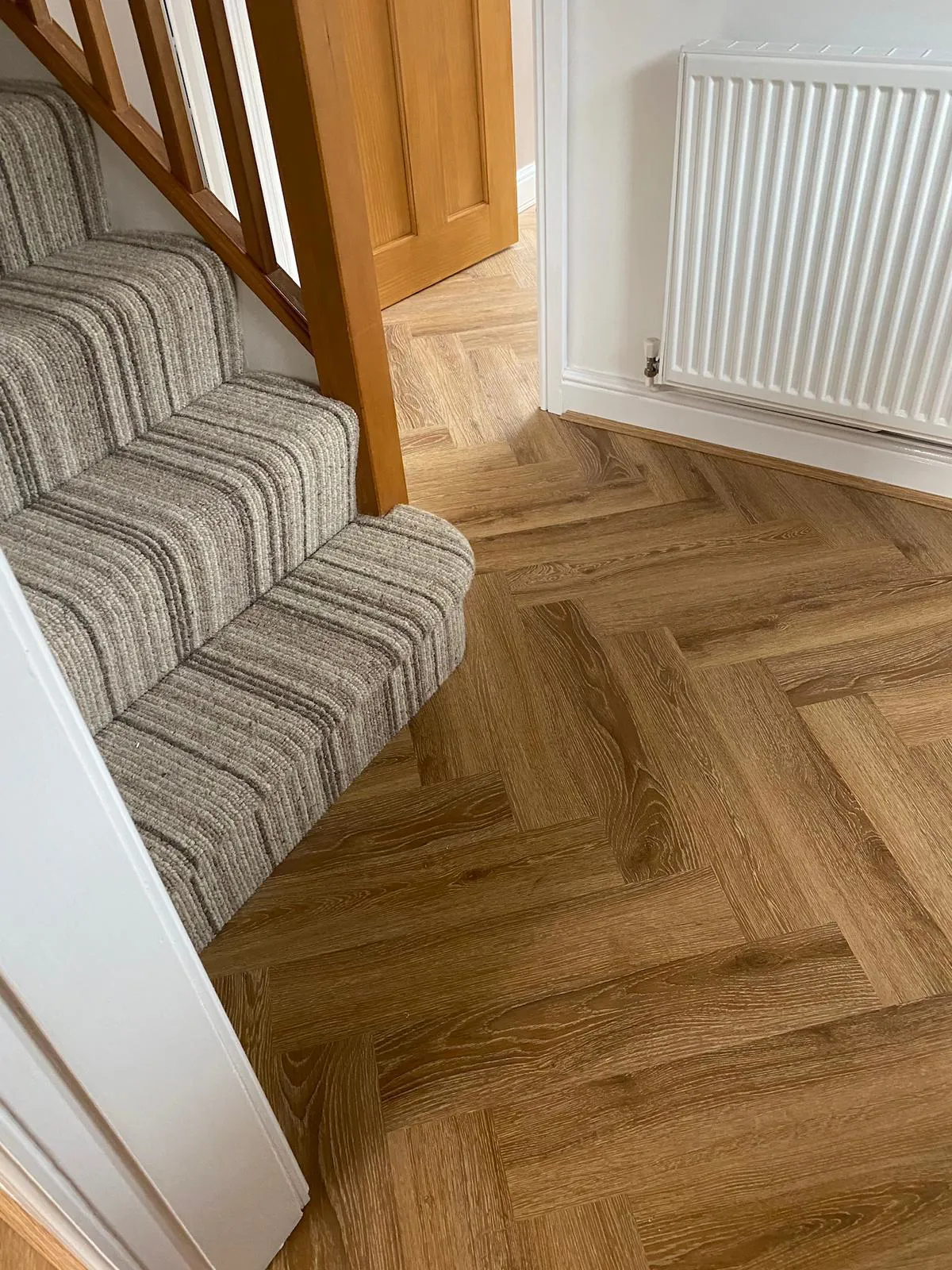 Honey Oak 5mm SPC Herringbone