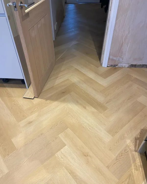 Golden Oak Premium Herringbone 6.0 SPC Click