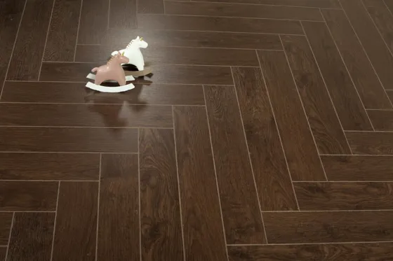 Walnut 12mm Herringbone