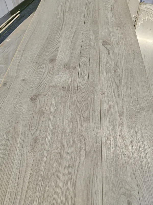 29.9m2 Bundle Dove Grey Oak 7mm + FREE Underlay