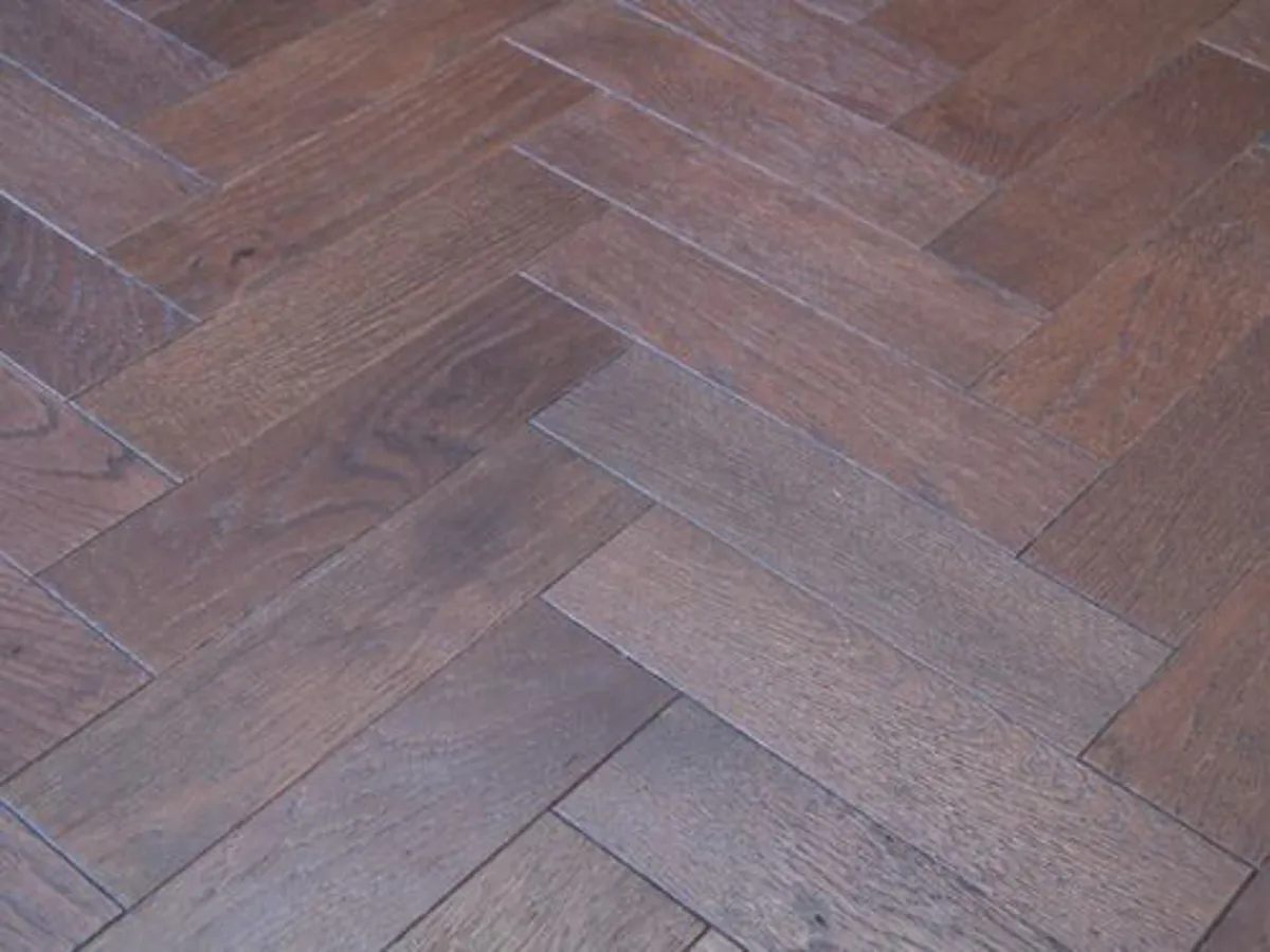 Walnut Stain Herringbone 18mm